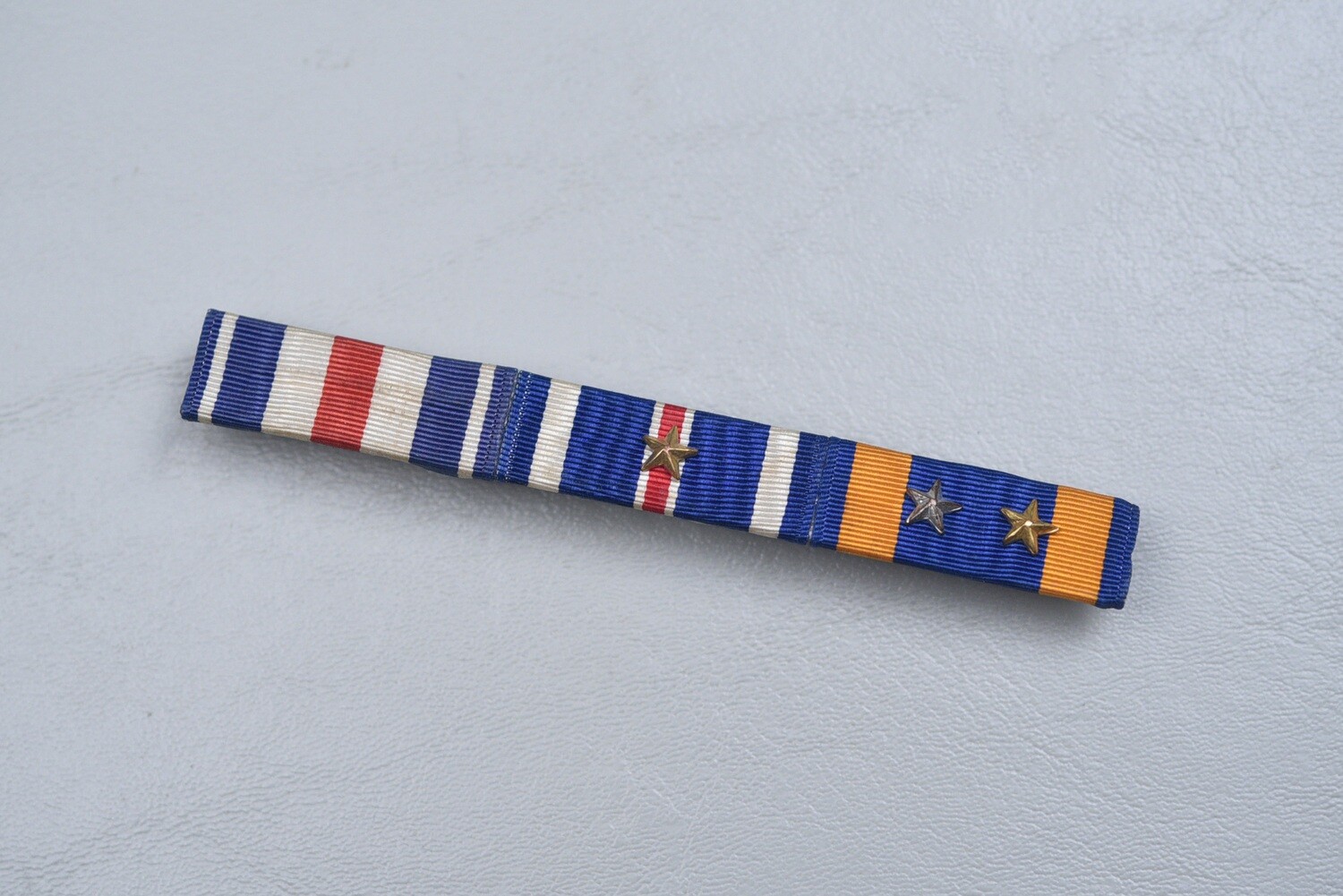 WWII U.S. NAVY DISTINGUISHED FLYING CROSS/AIR MEDAL 3-PLACE RIBBON BAR
