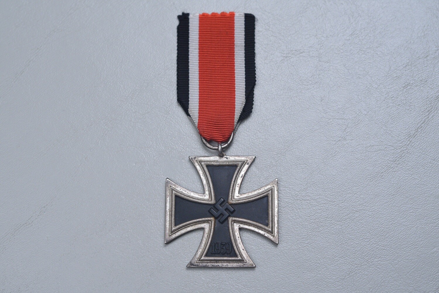 WWII GERMAN 1939 IRON CROSS 2nd CLASS ON ORIGINAL RIBBON