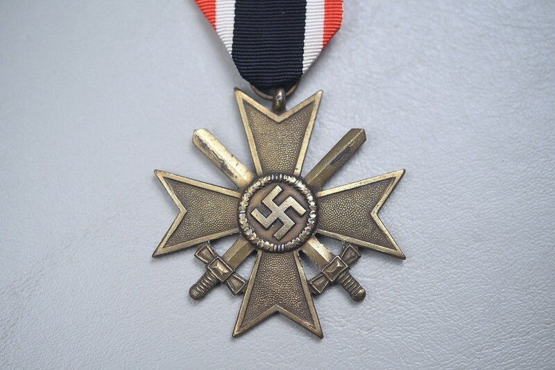 WWII GERMAN 1939 WAR MERIT CROSS 2nd CLASS w/SWORDS
