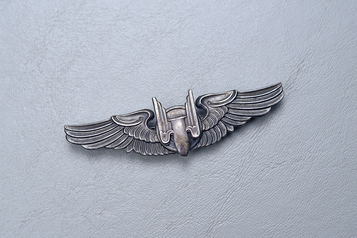 WWII U.S. ARMY AIR CORPS AIR GUNNER WING BY MOODY BROS. - PIN BACK, STERLING