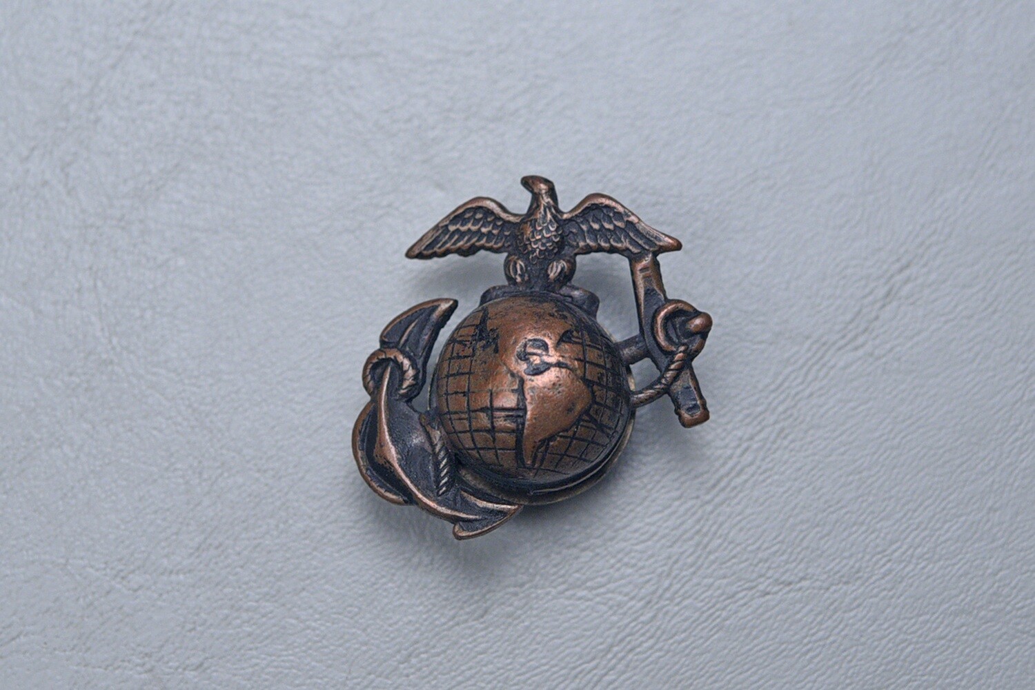 WWI U.S. MARINE CORPS ENLISTED EAGLE, GLOBE, &amp; ANCHOR FOR VISOR HAT