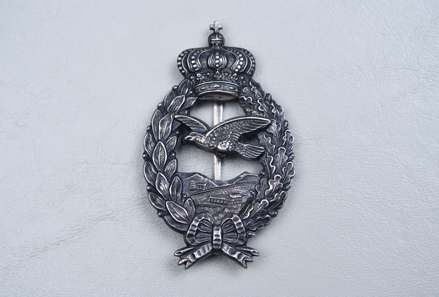 WWI GERMAN BAVARIAN COMMEMORATIVE PILOT&#39;S BADGE – EXTREMELY SCARCE
