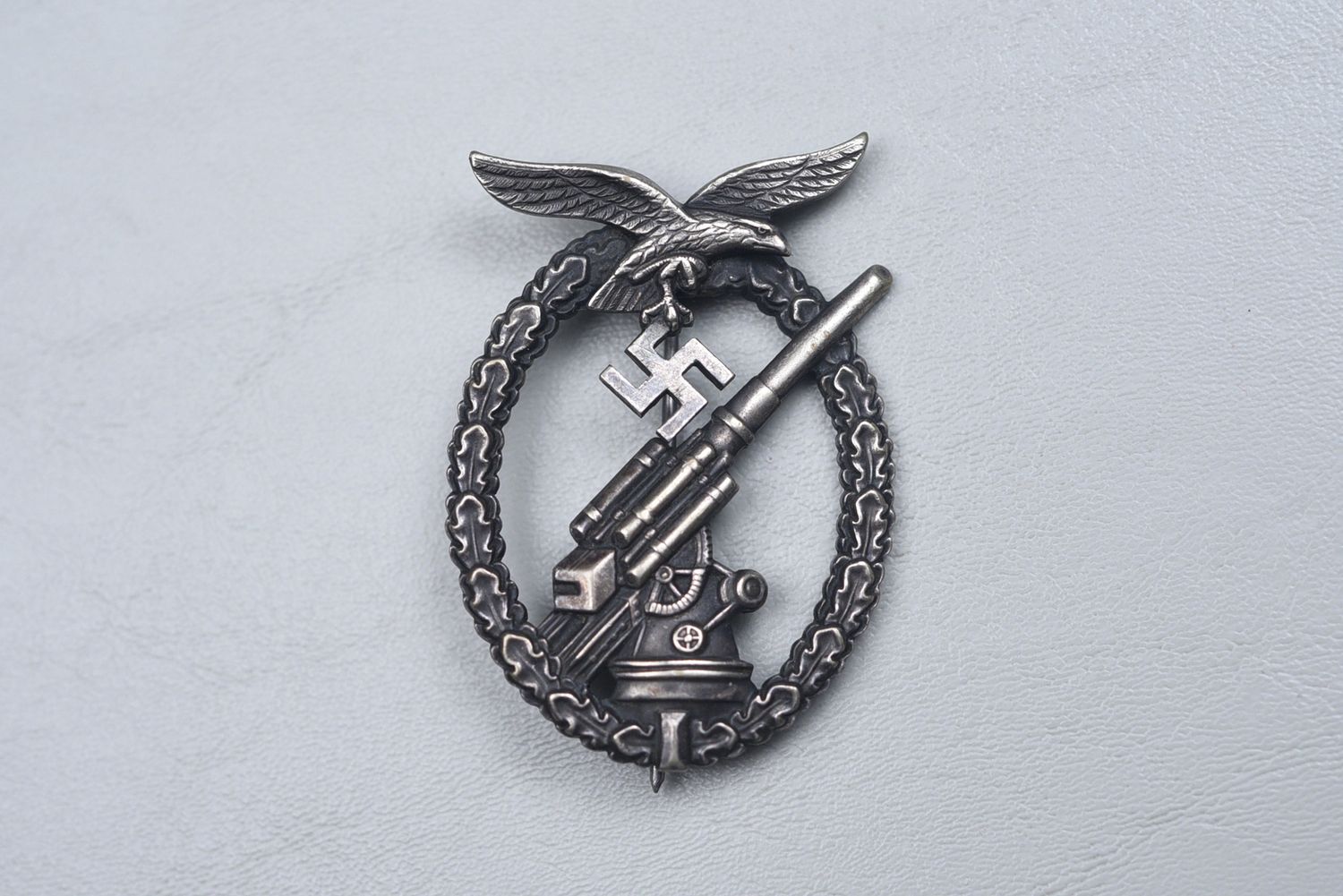 WWII GERMAN LUFTWAFFE FLAK BADGE