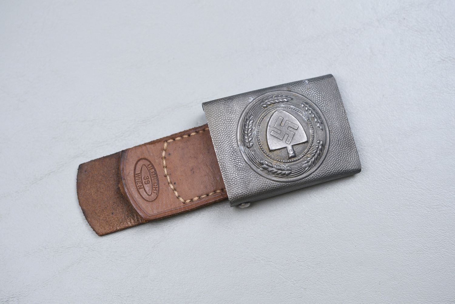 WWII GERMAN RAD ENLISTED BELT BUCKLE w/TAB - DATED 1939