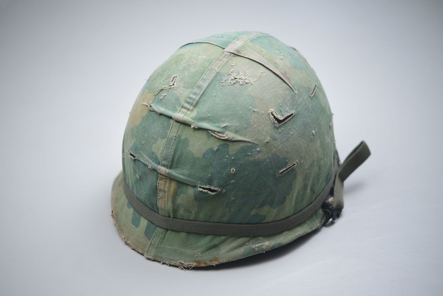 VIETNAM WAR M1 HELMET w/ MITCHELL CAMOUFLAGED COVER &amp; GRAFFITI - DATED &#39;70’