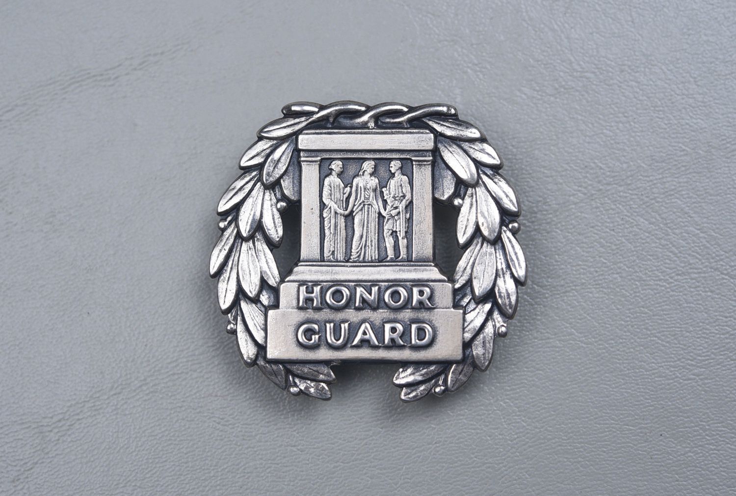 VIETNAM WAR ERA HONOR GUARD BADGE FOR TOMB OF THE UNKNOWNS SENTINEL - STERLING