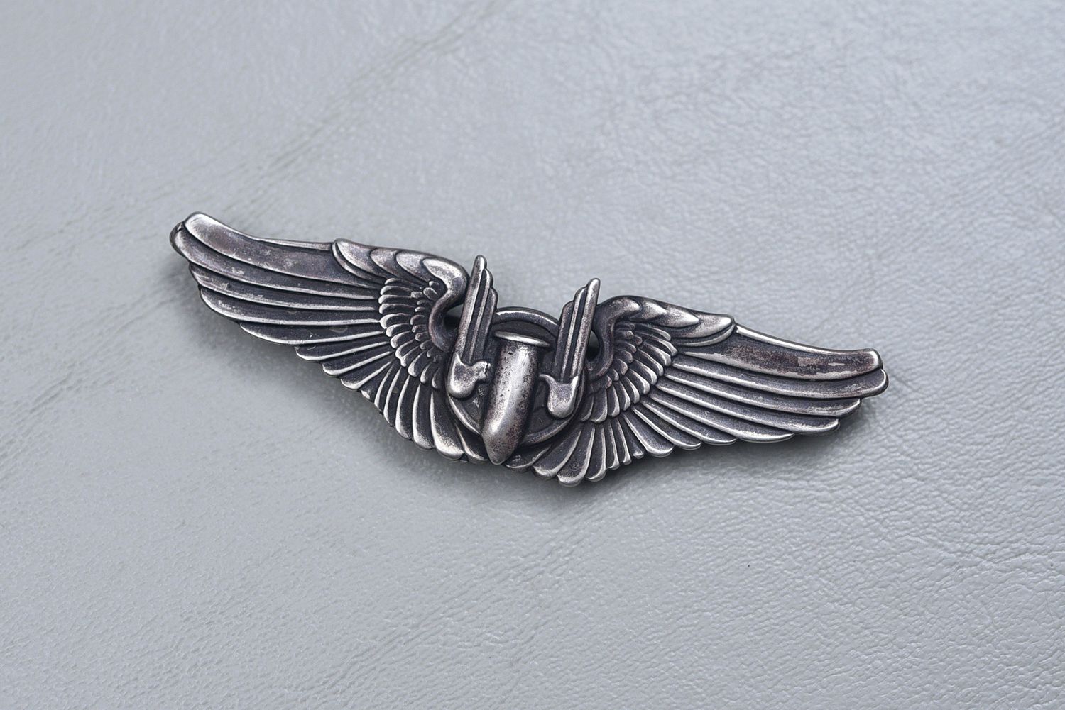 WWII U.S. ARMY AIR CORPS AIR GUNNER WING BY GEMSCO - PIN BACK, STERLING