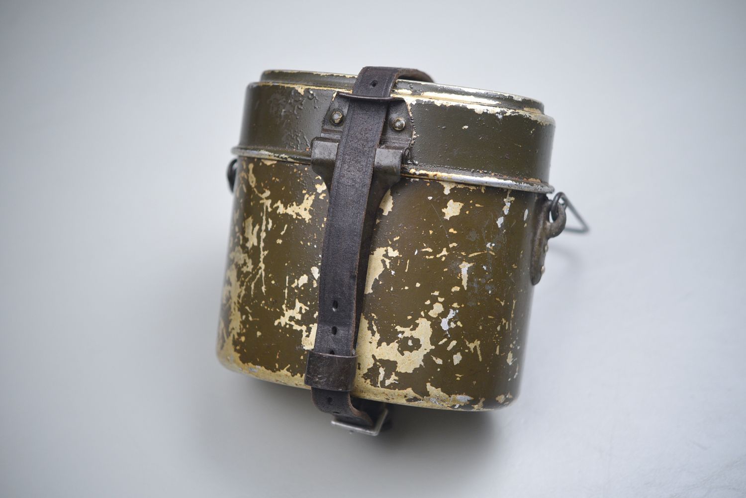 WWII GERMAN MODEL 1931 MESS KIT w/ORIGINAL STRAP - &#39;FWBN 40&#39;