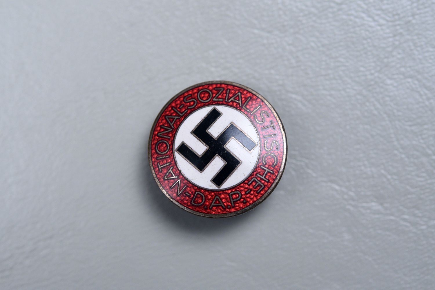 WWII GERMAN NSDAP PARTY LAPEL BUTTON - RZM, M1/72, ZIMMERMAN