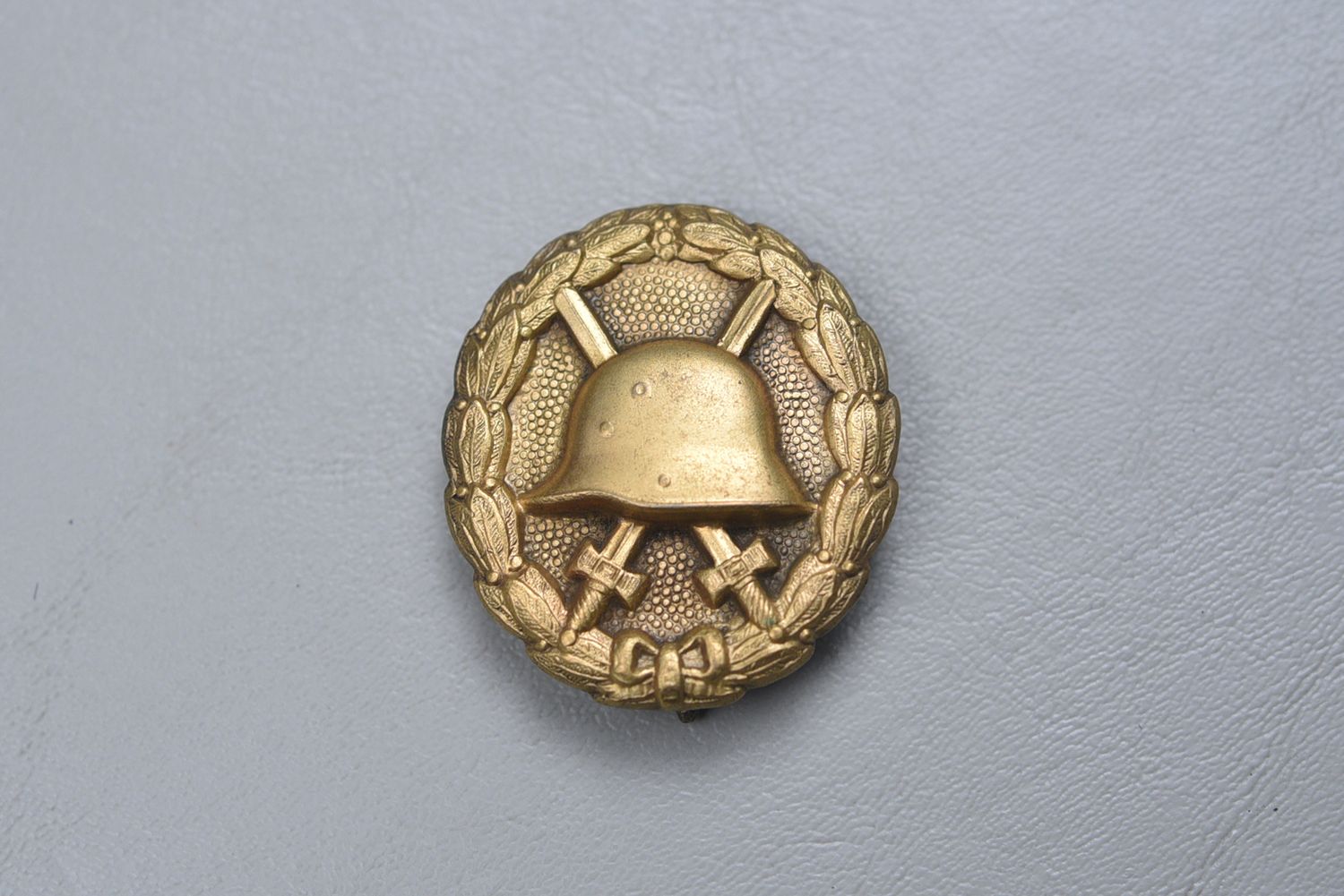 WWI GERMAN GOLD WOUND BADGE