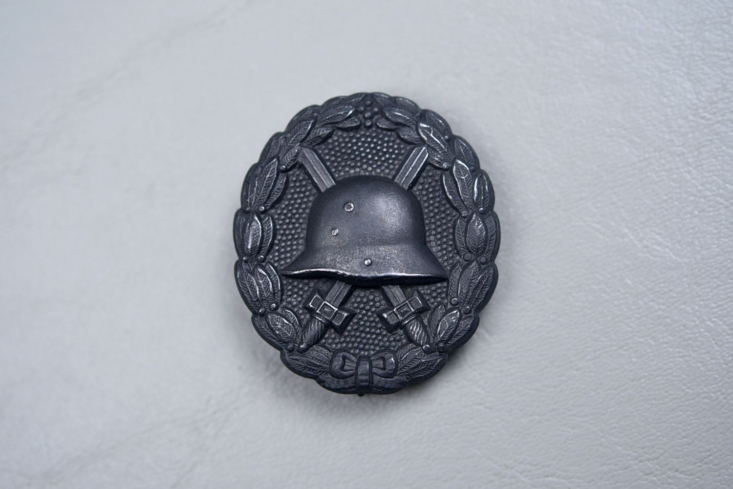WWI GERMAN MODEL 1918 BLACK WOUND BADGE