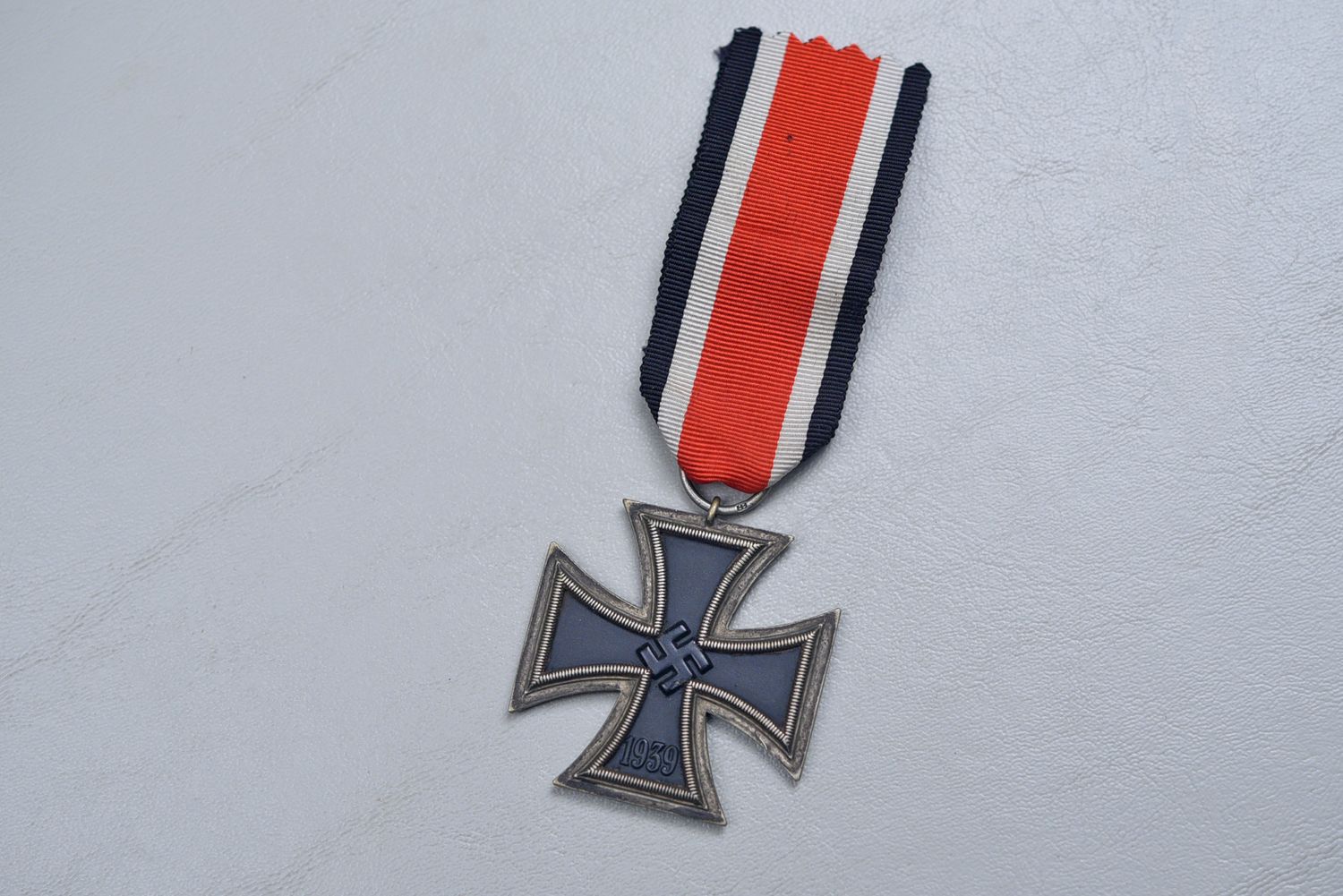 WWII GERMAN 1939 IRON CROSS 2nd CLASS MARKED &#39;27&#39;