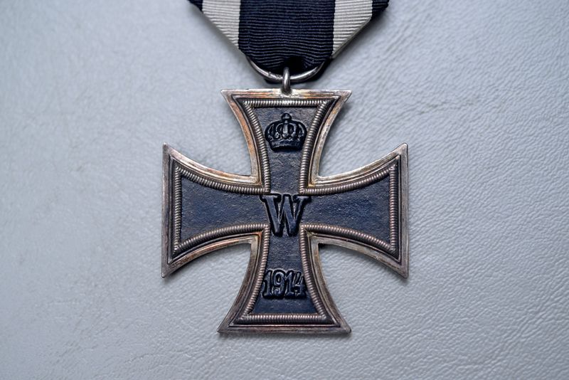 WWI GERMAN 1914 IRON CROSS 2nd CLASS ON RIBBON – MARKED ‘LW’
