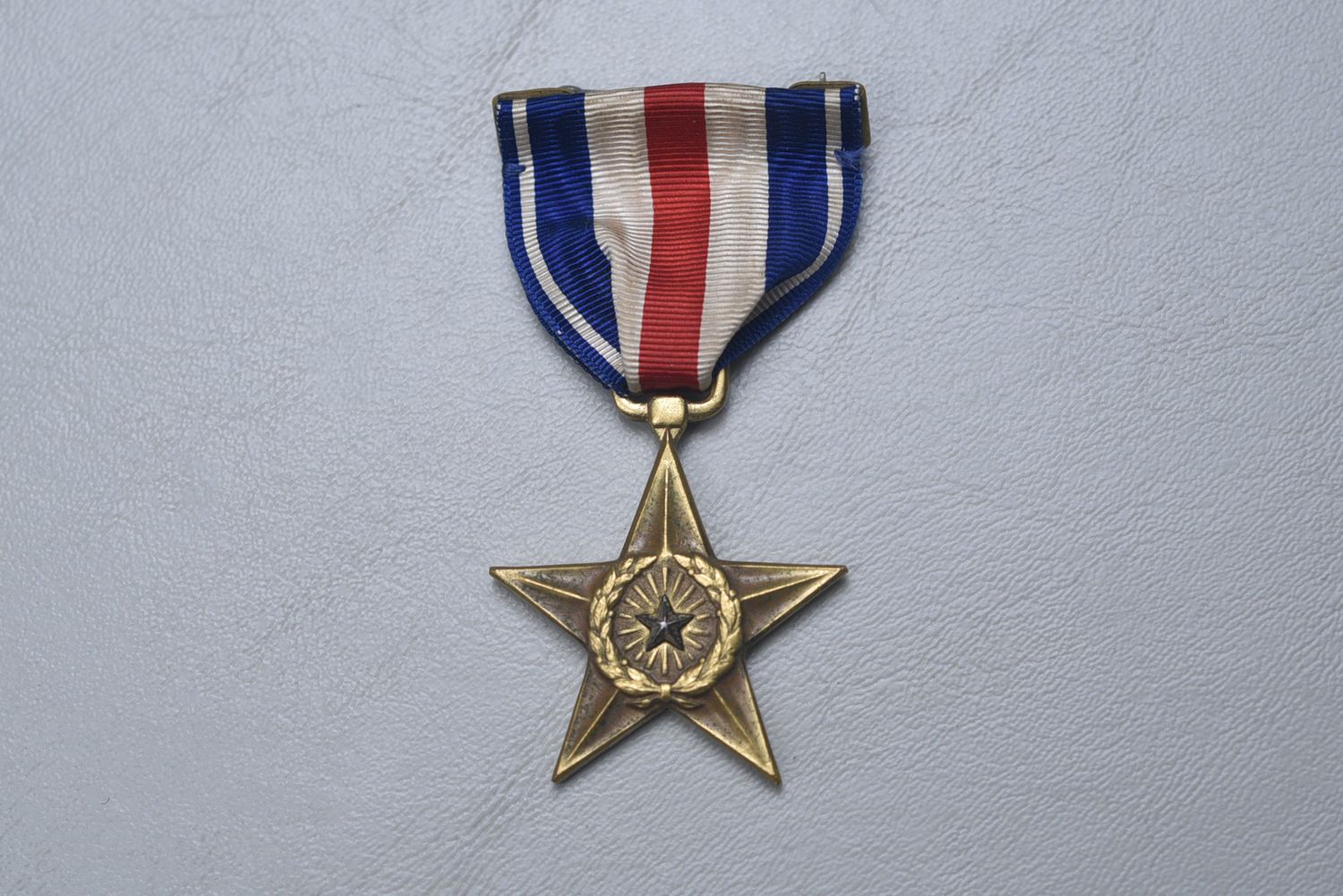 WWII U.S. SILVER STAR MEDAL BY BB&amp;B - NUMBERED