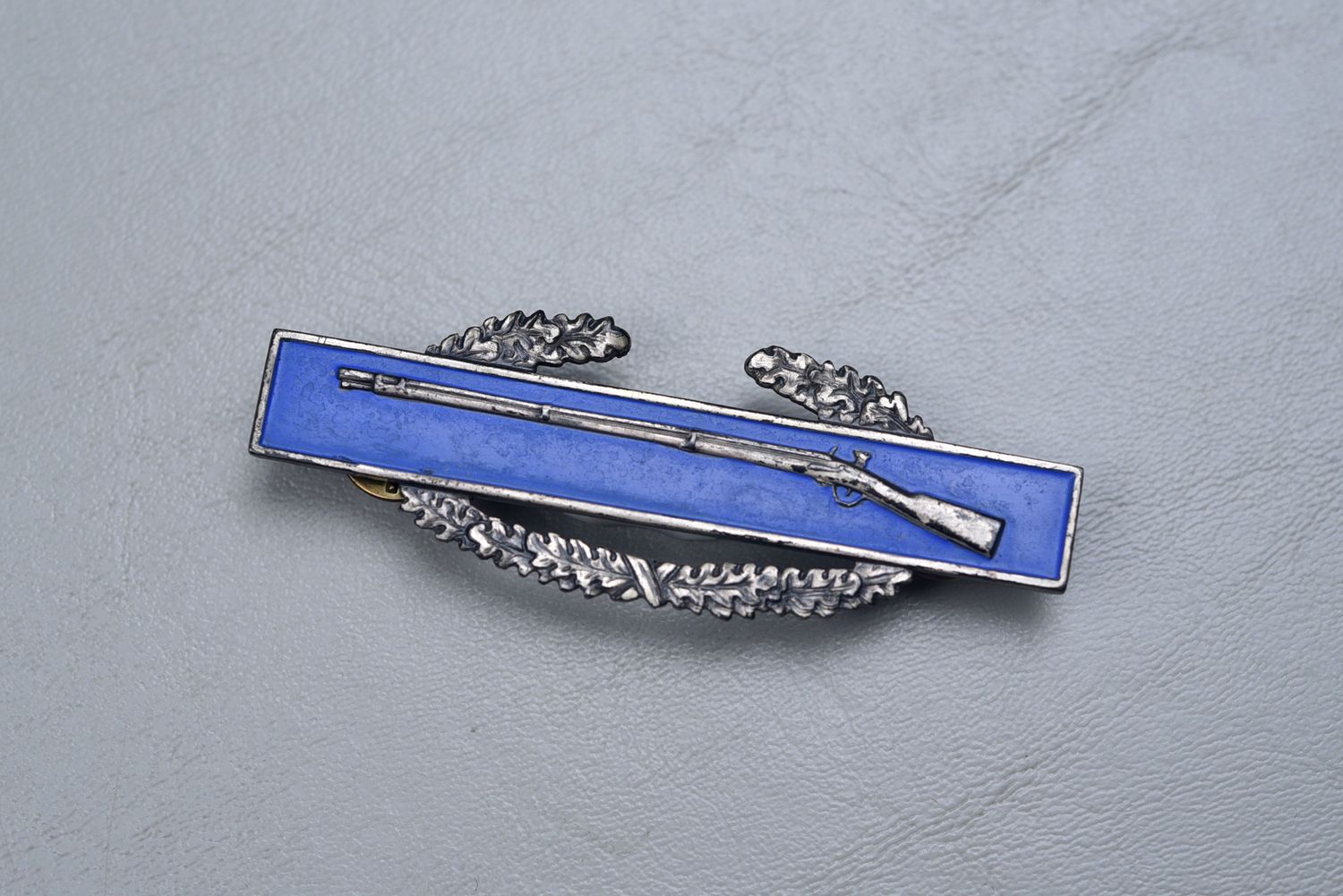 WWII U.S. ARMY COMBAT INFANTRY BADGE - STERLING