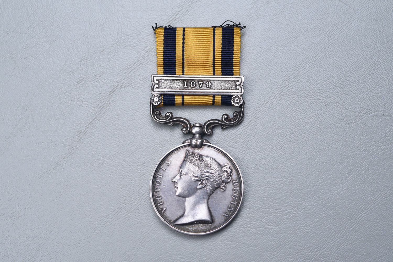 BRITISH VICTORIA 1877-79 SOUTH AFRICAN SERVICE MEDAL NAMED TO 2/21st FOOT