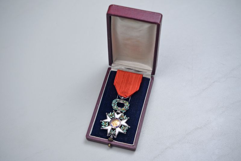 WWI FRENCH LEGION OF HONOR CHEVALIER IN TITLED CASE WWI FRENCH LEGION OF HONOR CHEVALIER IN TITLED CASE