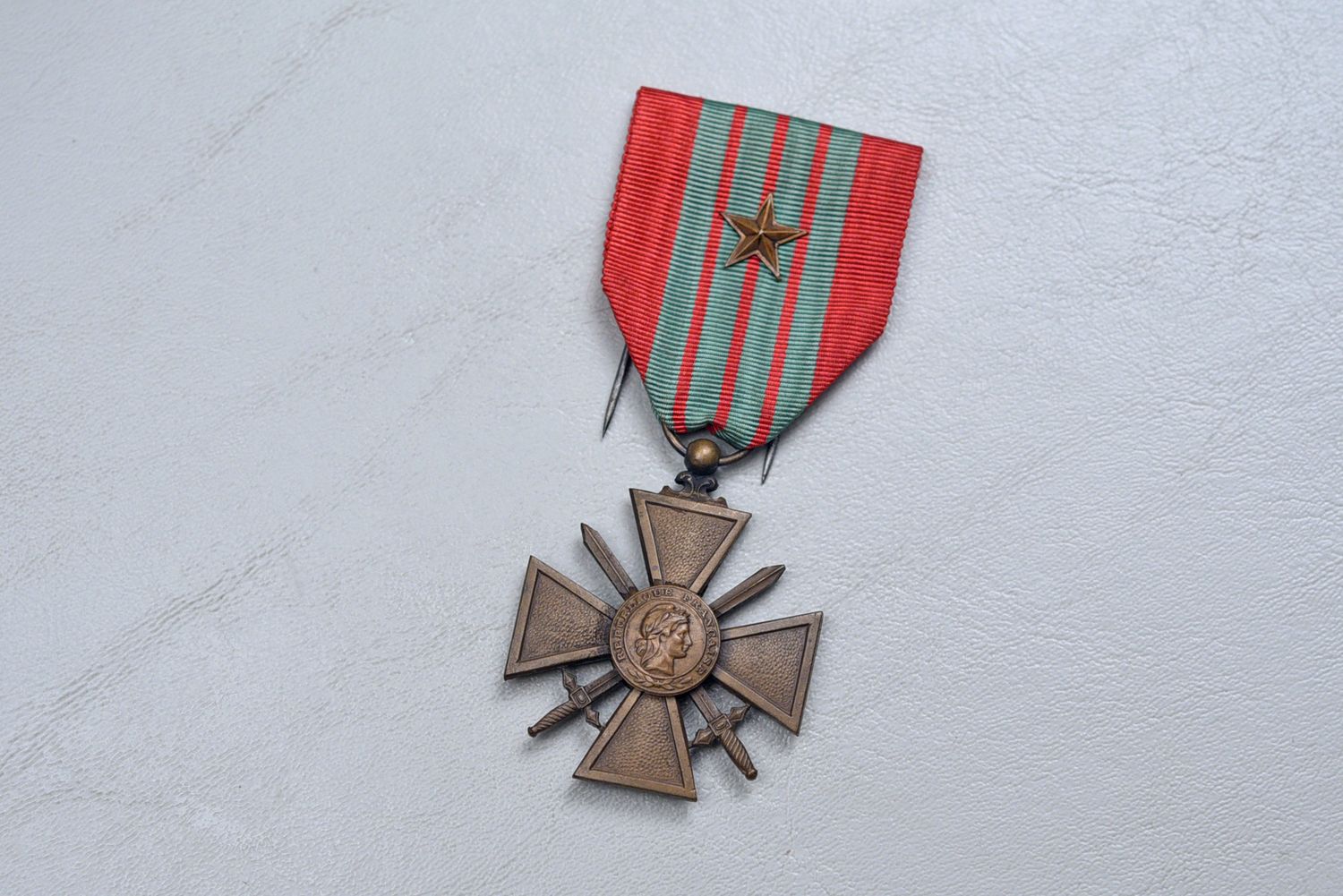 WWII FRENCH 1939 CROIX DE GUERRE w/BRONZE STAR