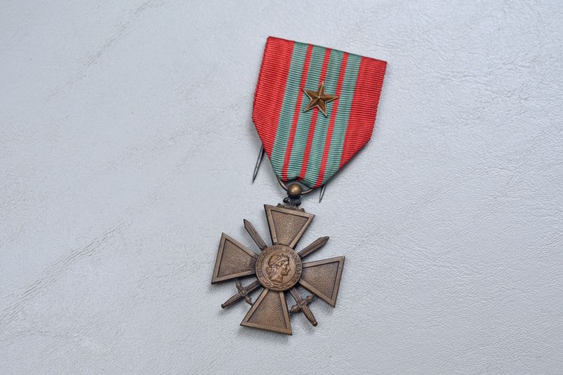 WWII FRENCH 1939 CROIX DE GUERRE w/BRONZE STAR WWII FRENCH 1939 CROIX DE GUERRE w/BRONZE STAR