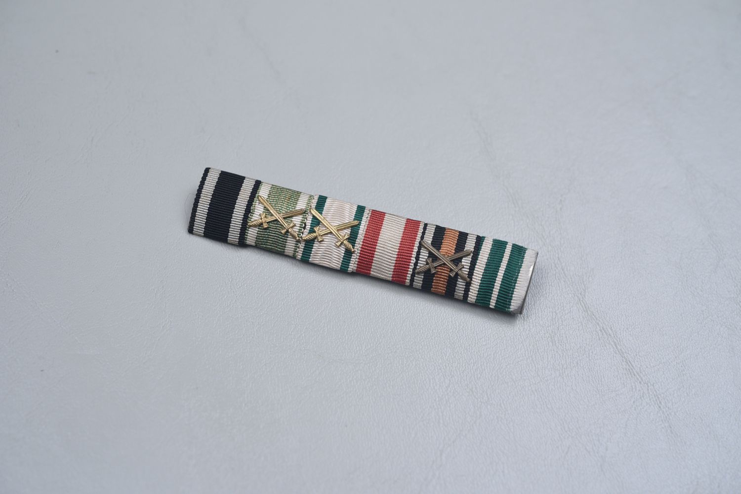 WWI GERMAN 1914 IRON CROSS/SAXON FRIEDRICH AUGUST MEDAL 6-PLACE RIBBON BAR