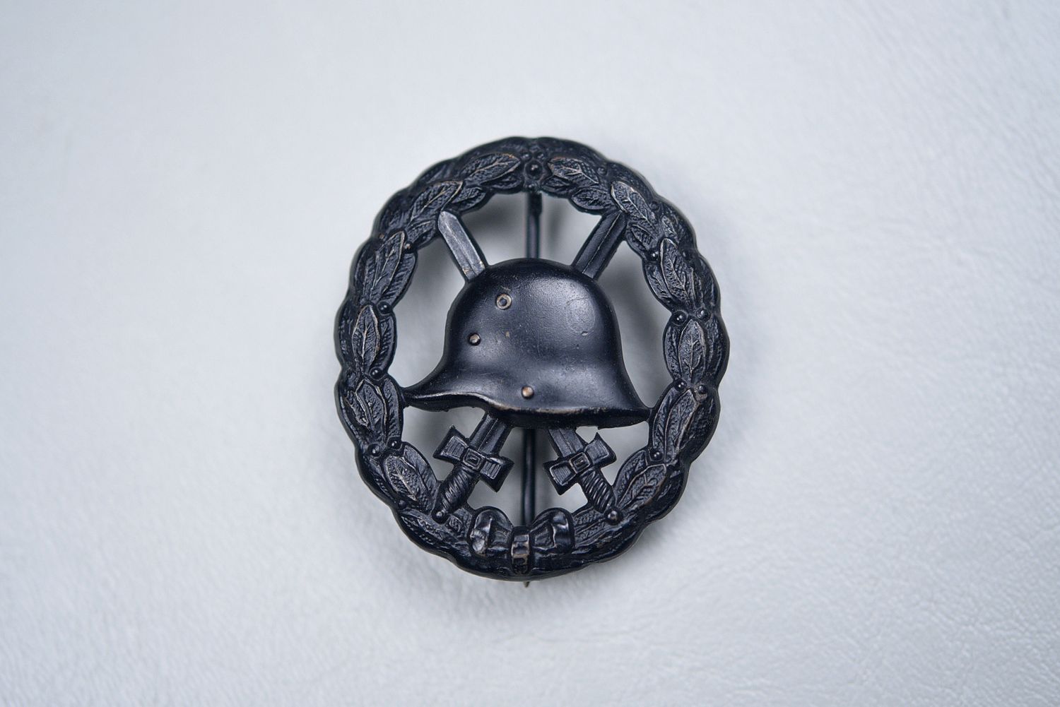 WWI GERMAN 1918 BLACK WOUND BADGE – CUT OUT TYPE, MINT