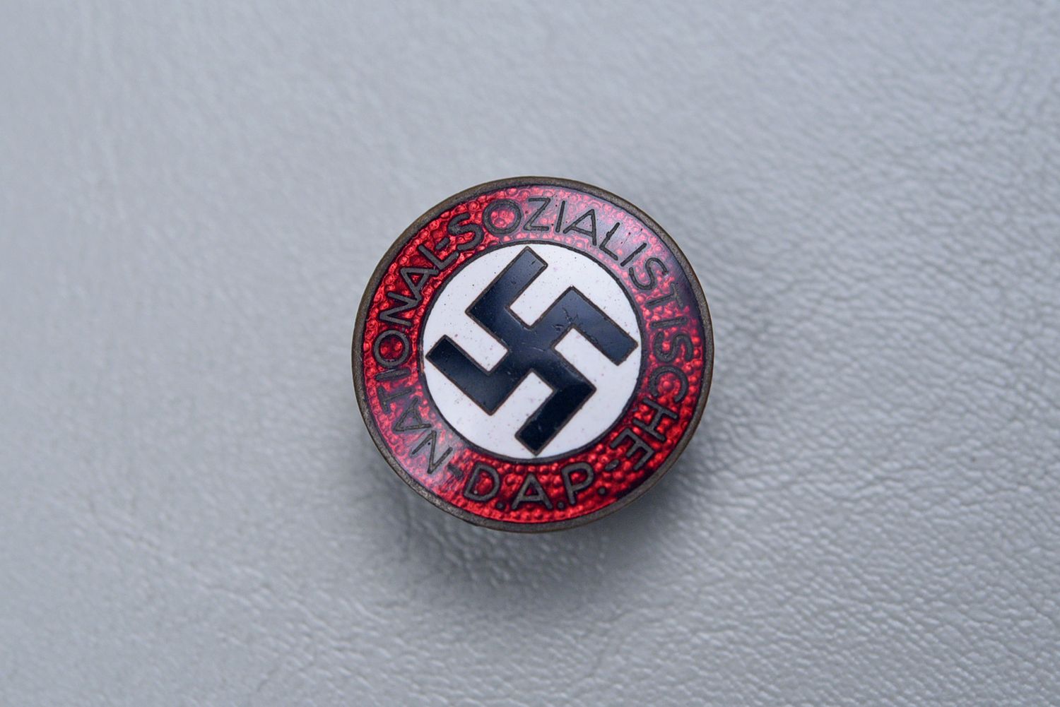 WWII GERMAN NSDAP ENAMELED PARTY PIN RZM, M1/101