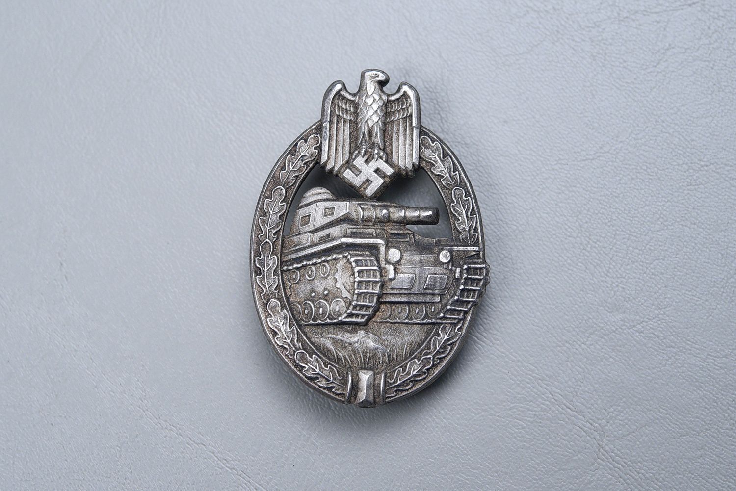 WWII GERMAN PANZER ASSAULT BADGE IN SILVER