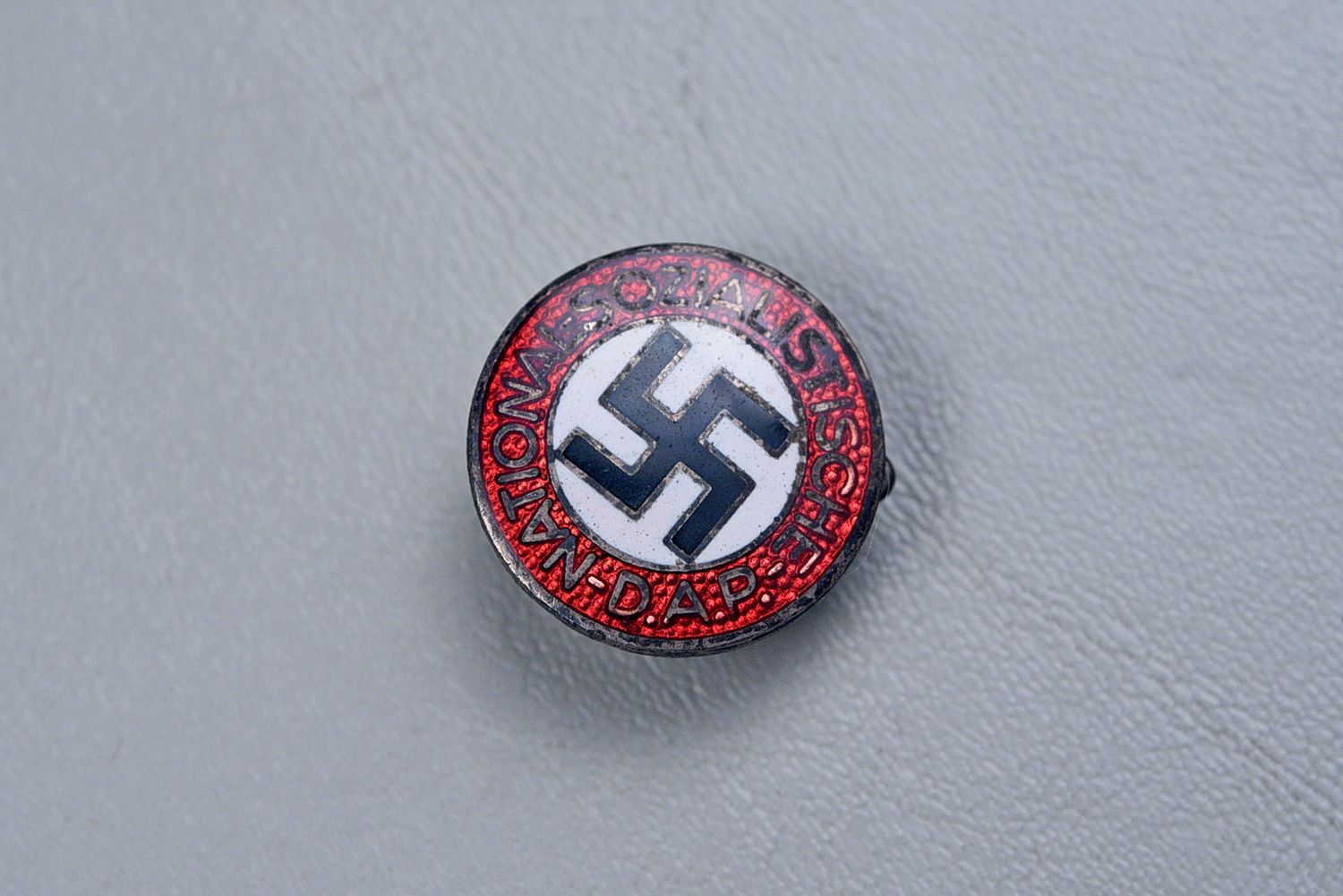 WWII GERMAN NSDAP ENAMELED PARTY PIN RZM, M1/101