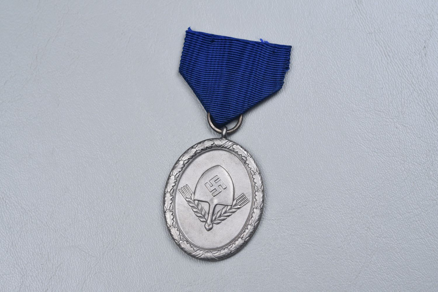 WWII GERMAN RAD 12-YEAR FAITHFUL SERVICE MEDAL