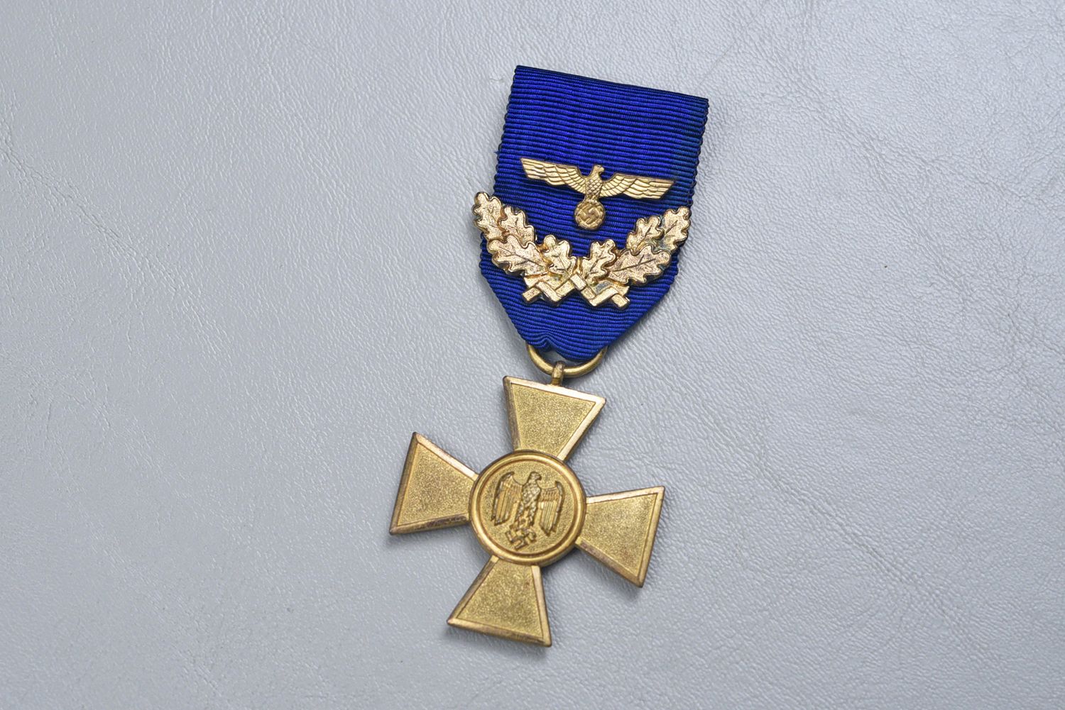 WWII GERMAN WEHRMACHT 25 YEAR SERVICE MEDAL w/DEVICE FOR 40 YEARS SERVICE