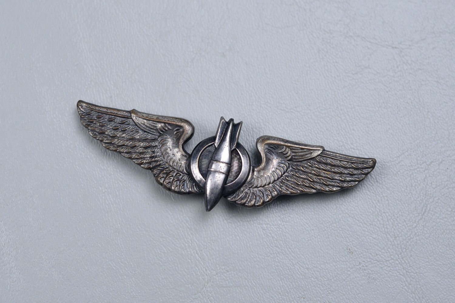 WWII U.S. ARMY AIR CORPS BRITISH MADE BOMBARDIER WING BY J.R. GAUNT