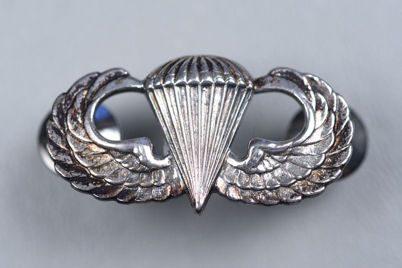 post-VIETNAM WAR U.S. PARATROOPER JUMP WING BY CRISALLI - STERLING