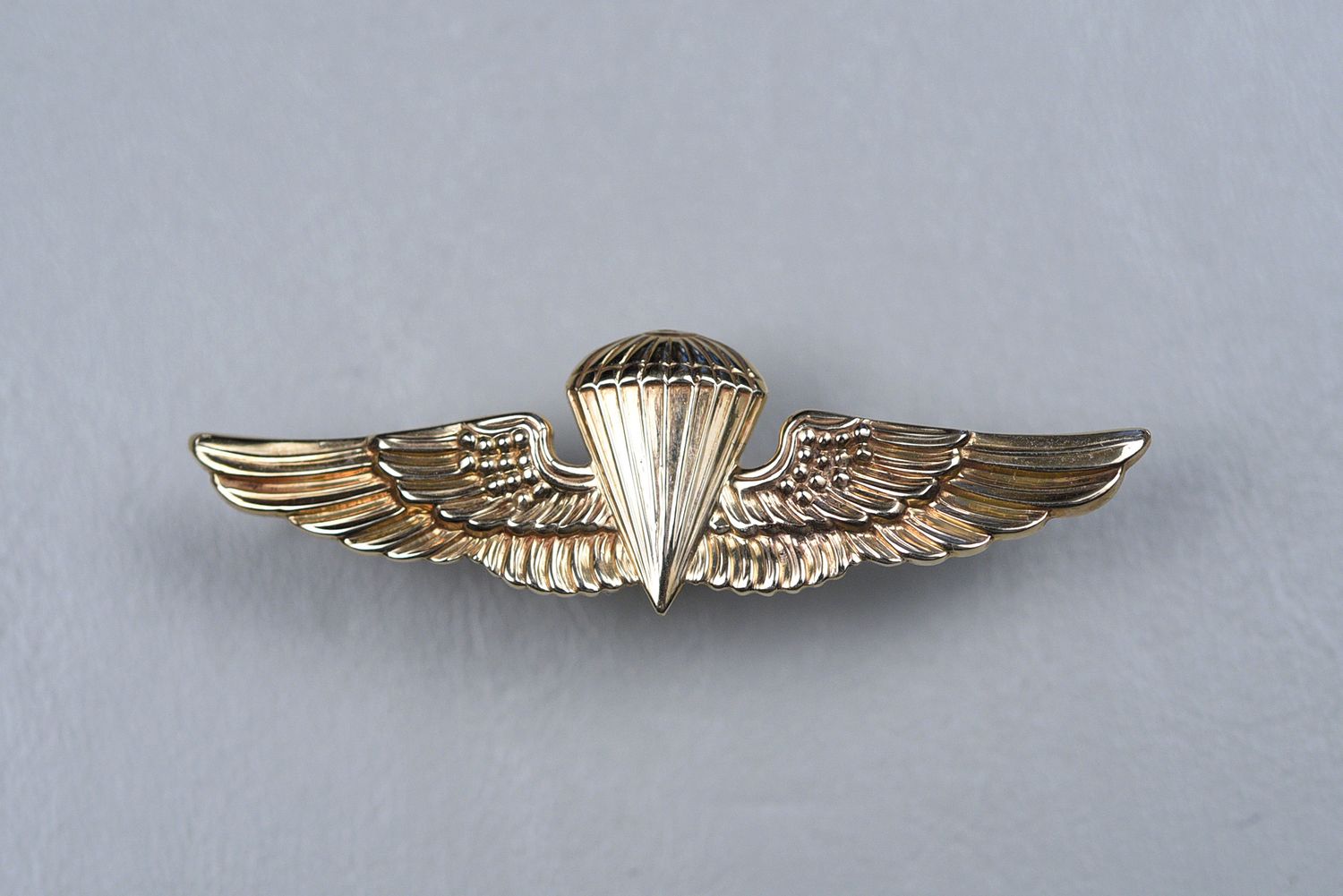 post-VIETNAM WAR U.S. MARINE CORPS PARA MARINE/PARACHUTE RIGGER WING BY CRISALLI -14K GOLD