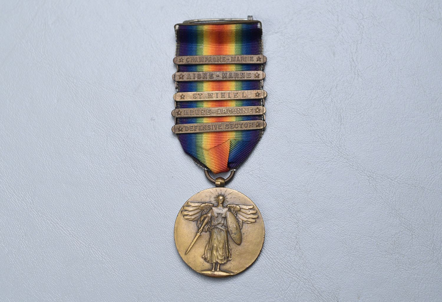 WWI U.S. VICTORY MEDAL w/5 BARS – 1st DIVISION