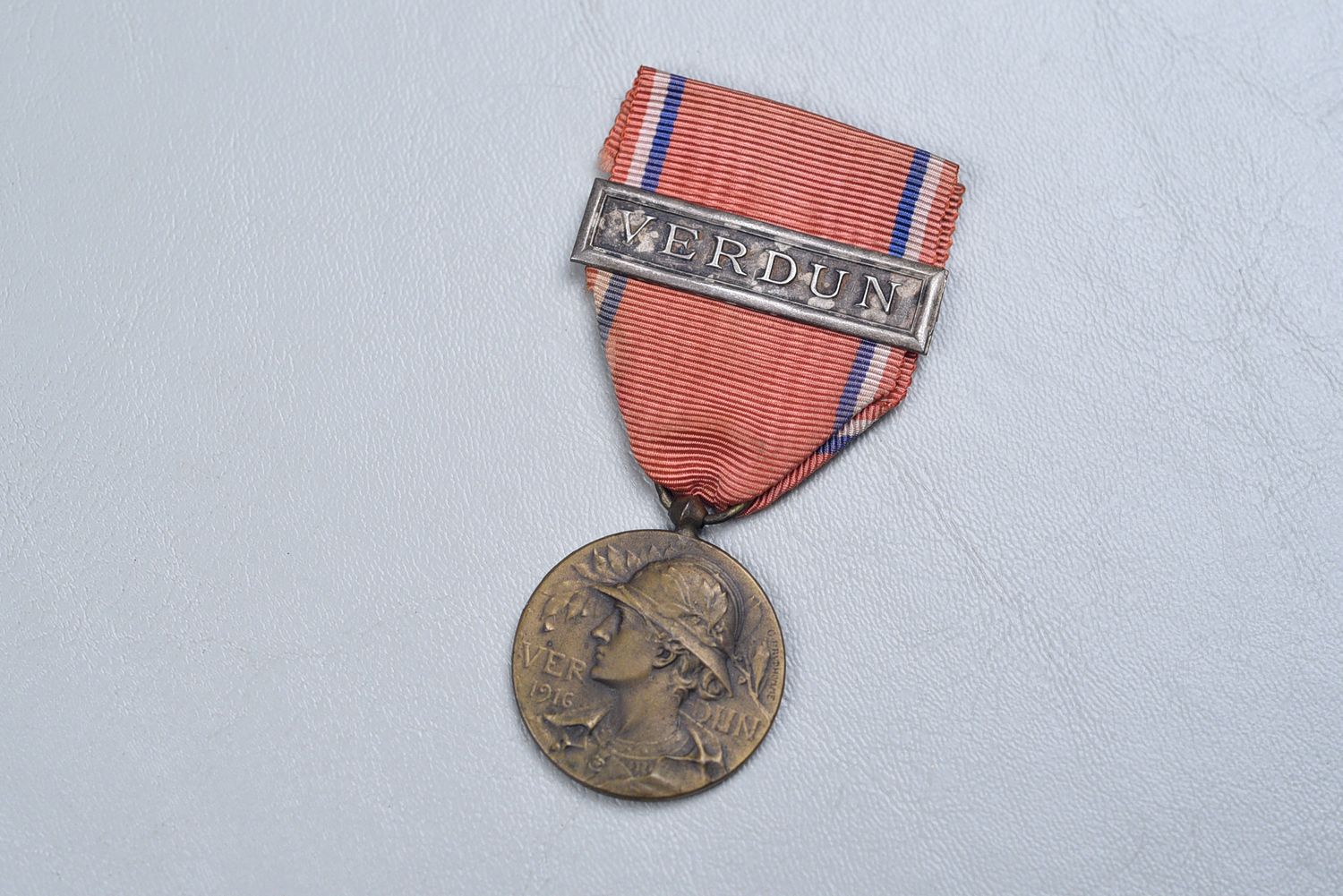 WWI VERDUN MEDAL w/BAR - PRUDHOMME VERSION, TYPE 4 BAR