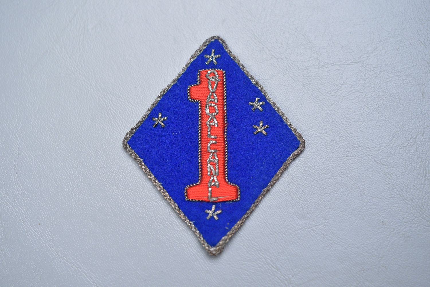 WWII U.S. 1st MARINE DIVISION SHOULDER PATCH IN BULLION - AUSTRALIAN MADE