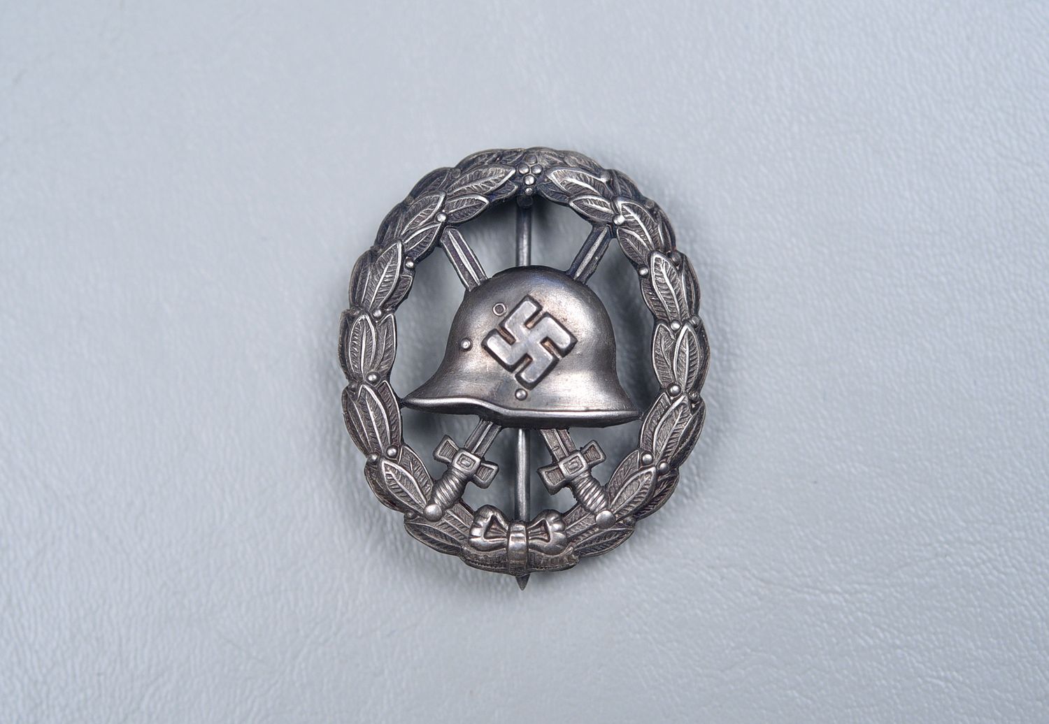 WWII GERMAN MODEL 1936 &#39;SPANISH&#39; WOUND BADGE IN SILVER - CUT OUT