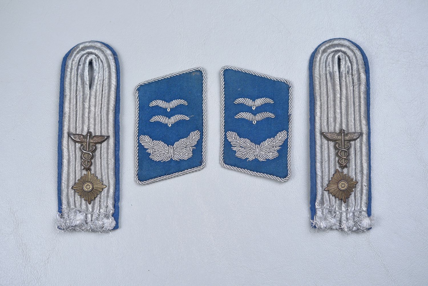 WWII GERMAN LUFTWAFFE ‘TSD’ OFFICER COLLAR TAB &amp; SHOULDER BOARD SET