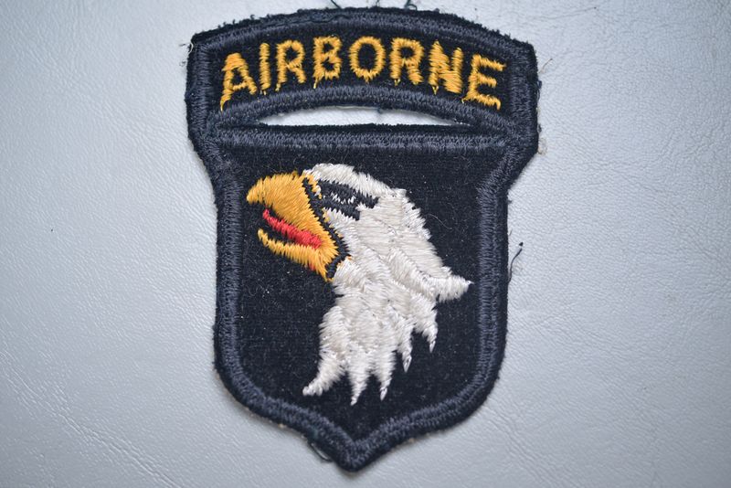 VIETNAM U.S. 101st AIRBORNE DIVISION SHOULDER PATCH