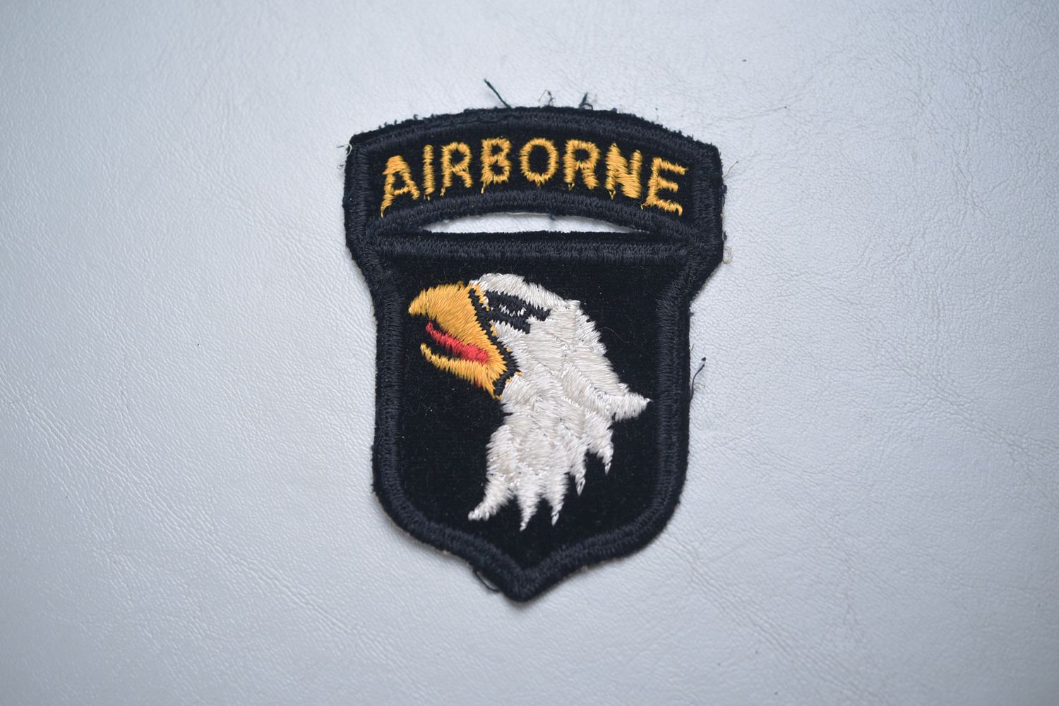 VIETNAM U.S. 101st AIRBORNE DIVISION SHOULDER PATCH