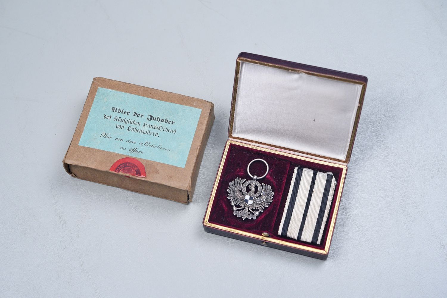 WWI IMPERIAL PRUSSIAN HOHENZOLLERN ROYAL HOUSE ORDER w/CASE &amp; OUTER CARTON - IDENTIFIED