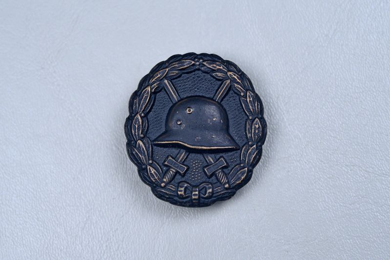 WWI GERMAN MODEL 1918 WOUND BADGE IN BLACK