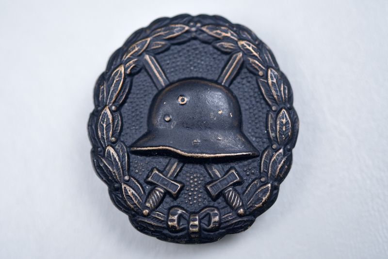 WWI GERMAN MODEL 1918 WOUND BADGE IN BLACK