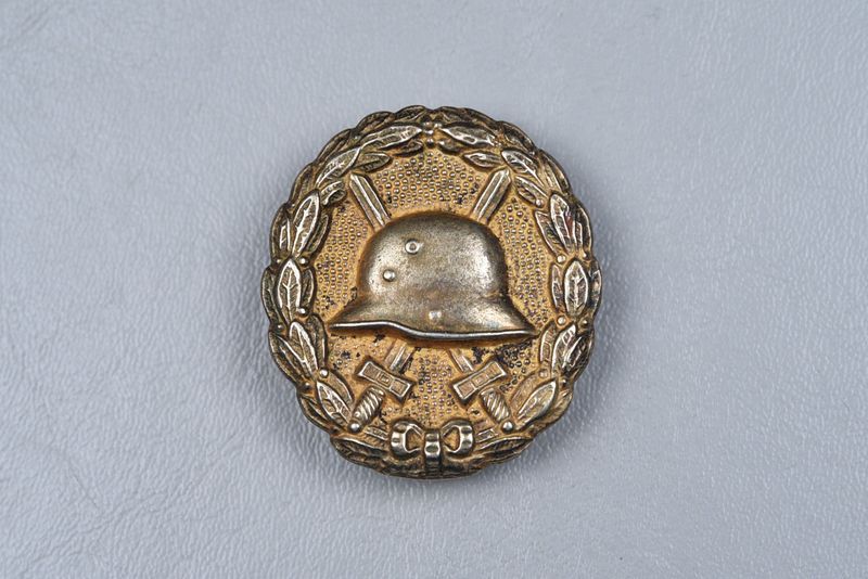 WWI GERMAN MODEL 1918 WOUND BADGE IN GOLD – NEAR MINT WWI GERMAN MODEL 1918 WOUND BADGE IN GOLD – NEAR MINT