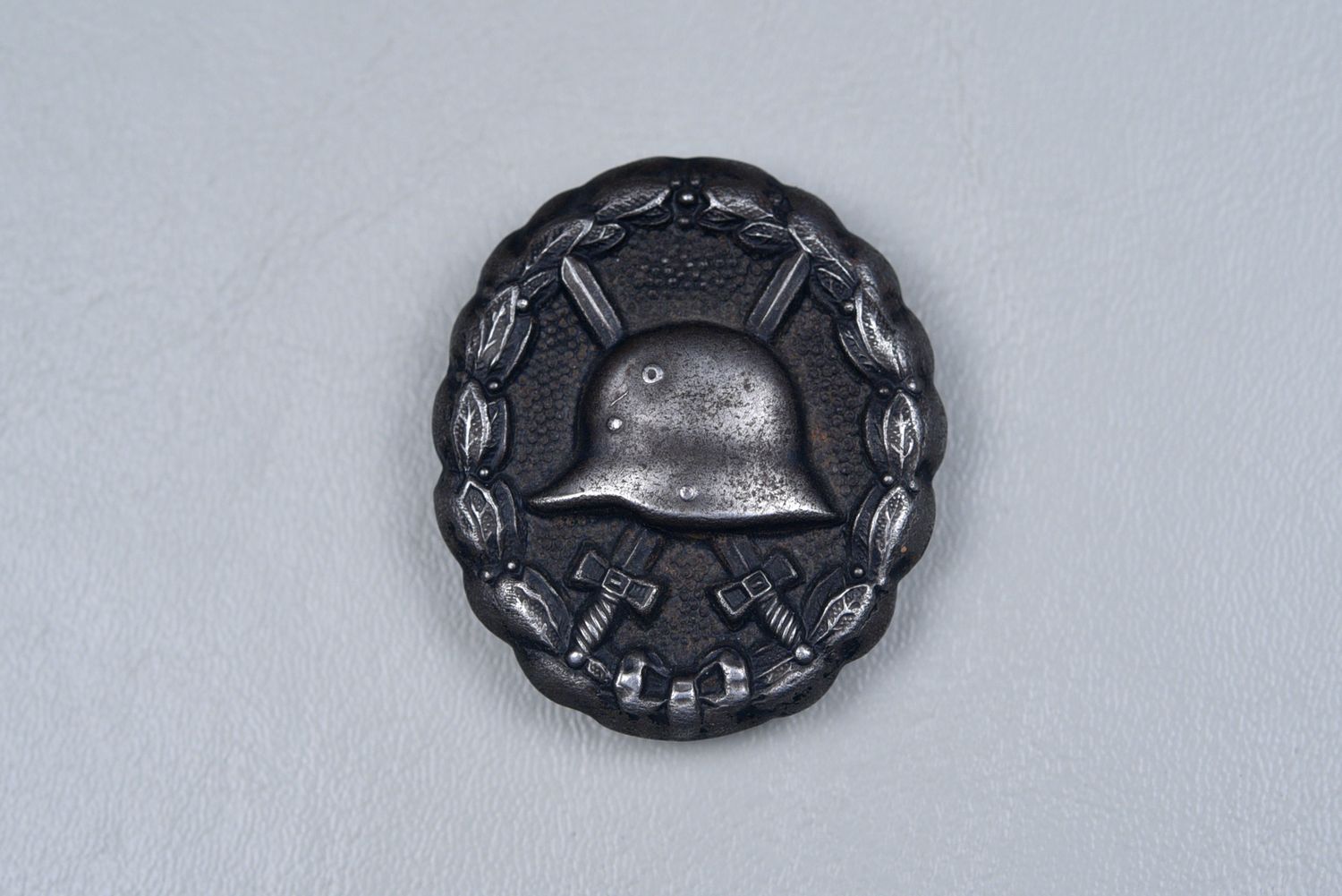 WWI GERMAN MODEL 1918 WOUND BADGE IN BLACK