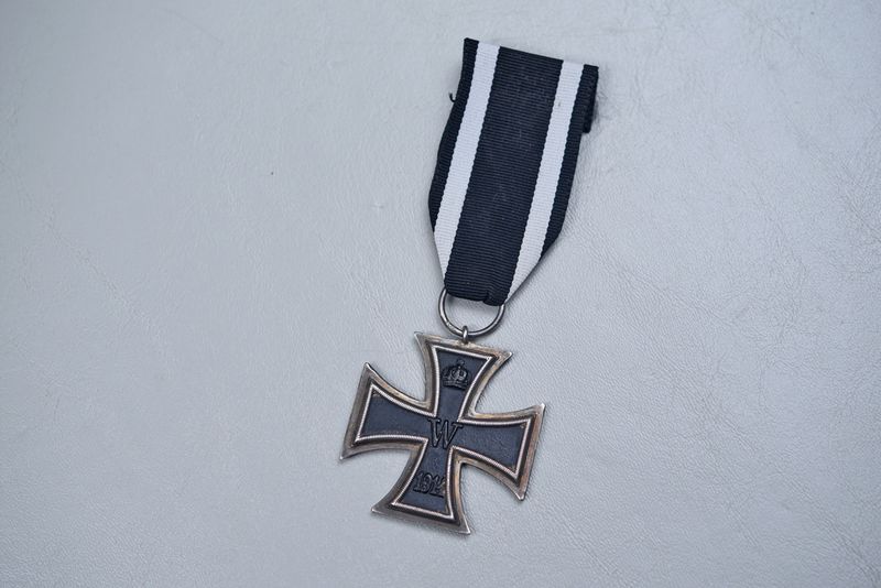 WWI GERMAN 1914 IRON CROSS 2nd CLASS - MARKED 'RW' WWI GERMAN 1914 IRON CROSS 2nd CLASS - MARKED 'RW'