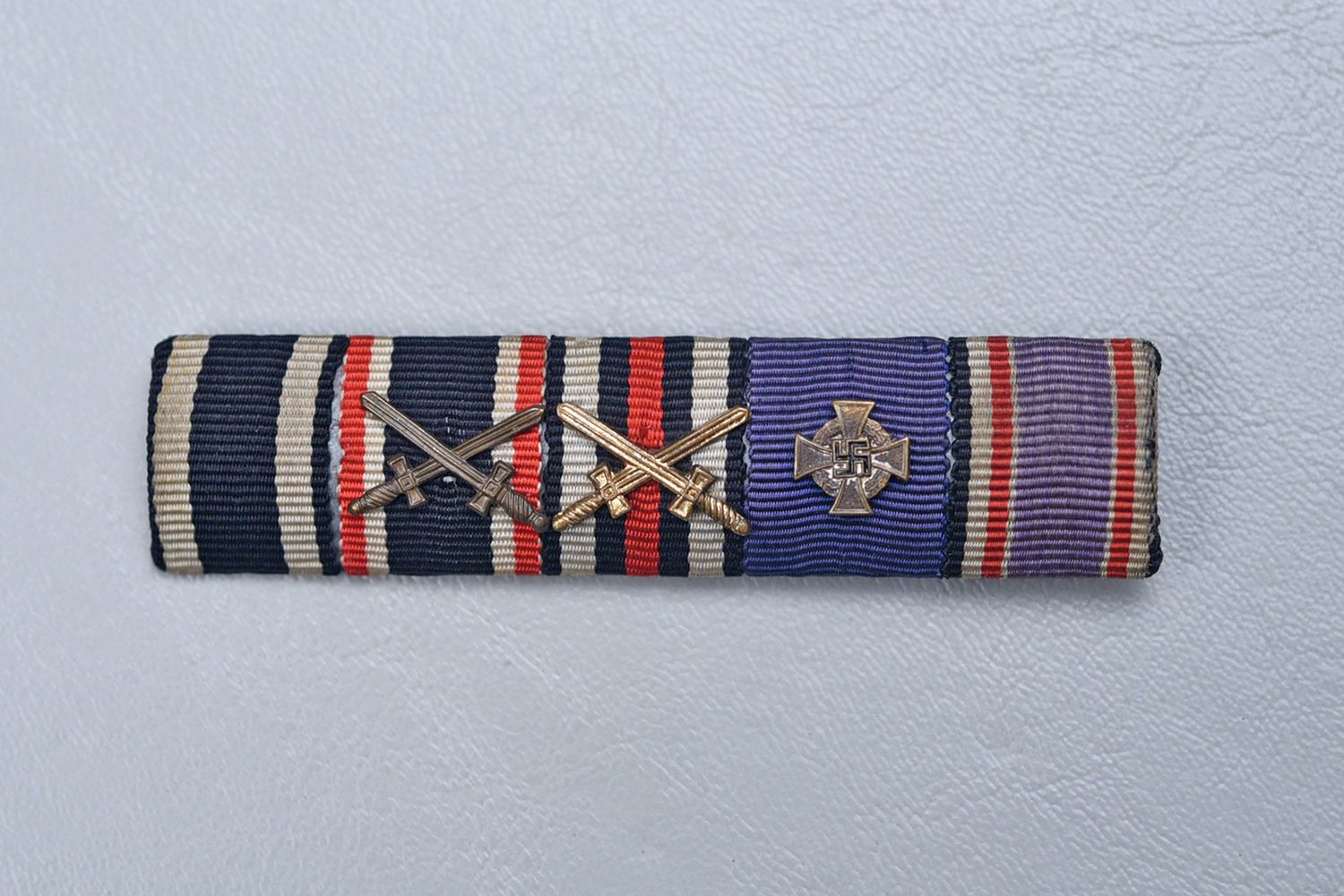 WWI/WWII GERMAN 1914 IRON CROSS 5-PLACE RIBBON BAR w/MAKER&#39;S TAG