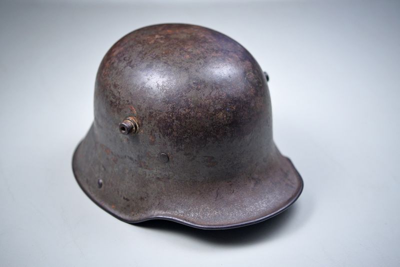 WWI GERMAN M1918 STEEL TRENCH HELMET w/COMPLETE LINER