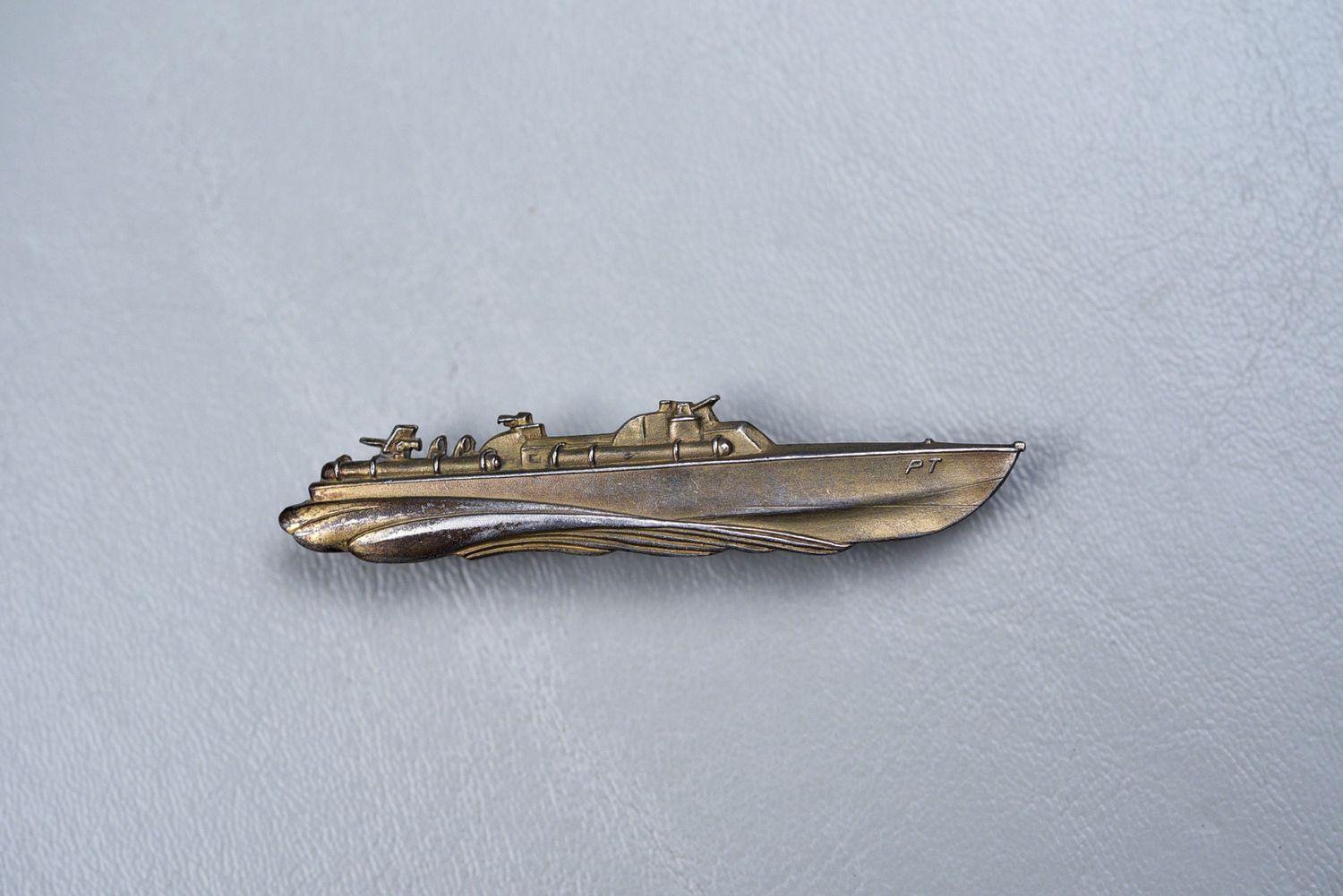 WWII U.S. NAVY PT BOAT BADGE BY HARBOR BOAT - GILT FINISH, PIN BACK