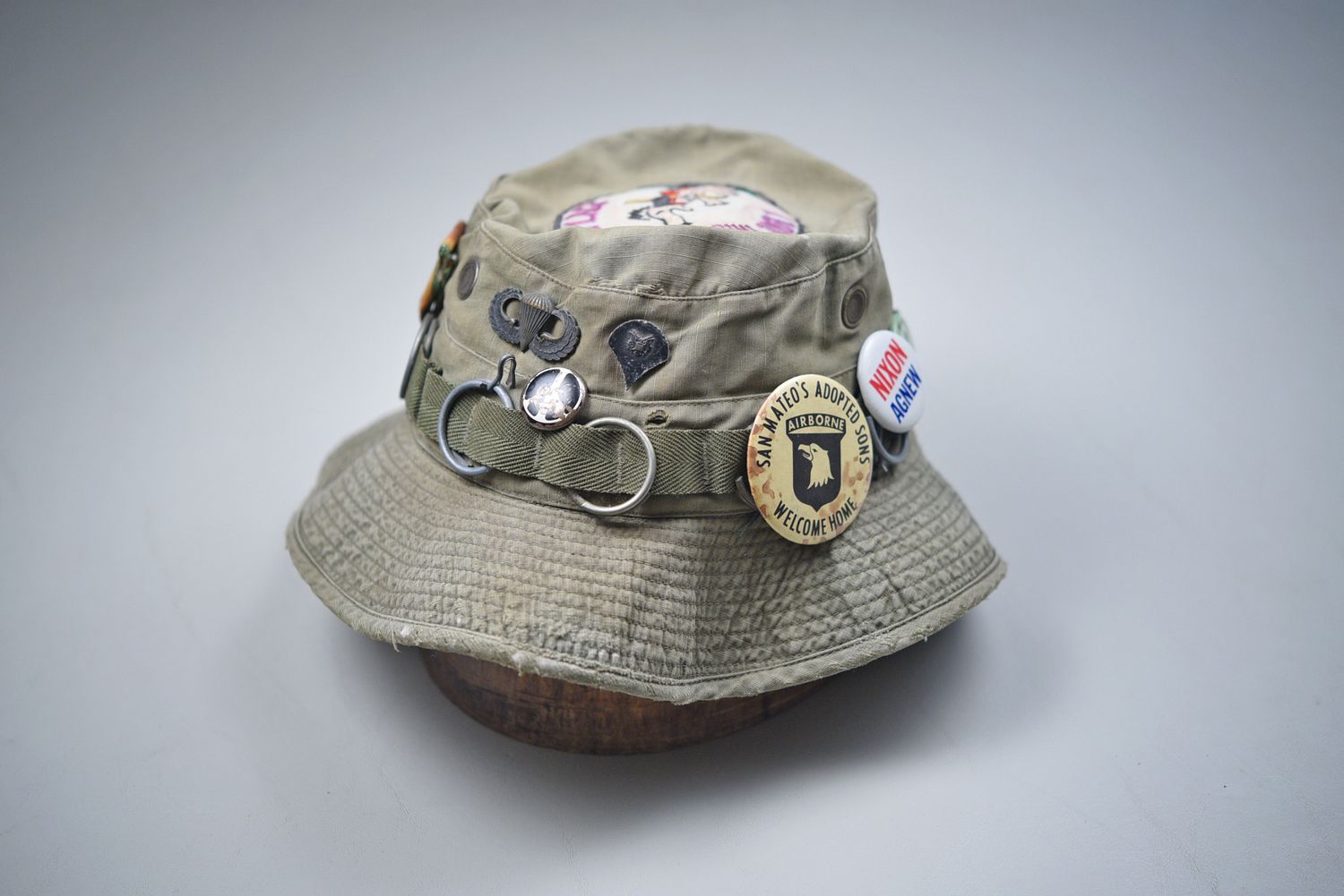 VIETNAM 101st AIRBORNE DIVISION VETERAN&#39;S BOONIE HAT w/ADDITIONAL ADD-ONS